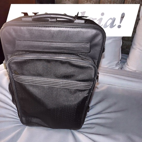 Loewe Black Anagram Rollaboard Suitcase —SUPER RARE! Detachable
Briefcase 2-in-1 - Picture 4 of 15